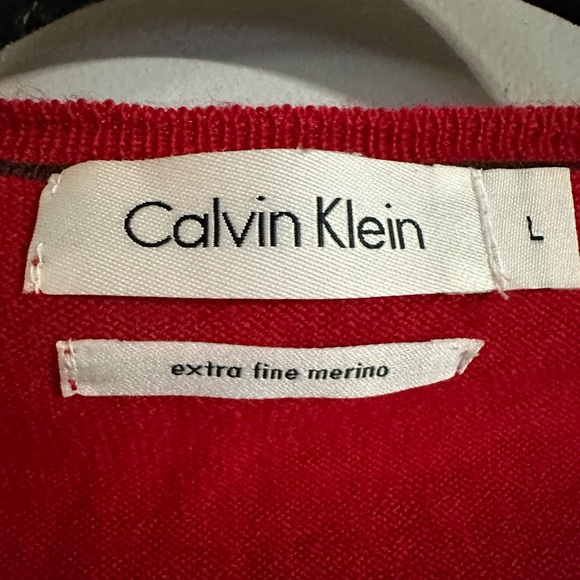 Calvin Klein Extra Fine Merino Wool Men's Red V Neck Sweater - Picture 4 of 12